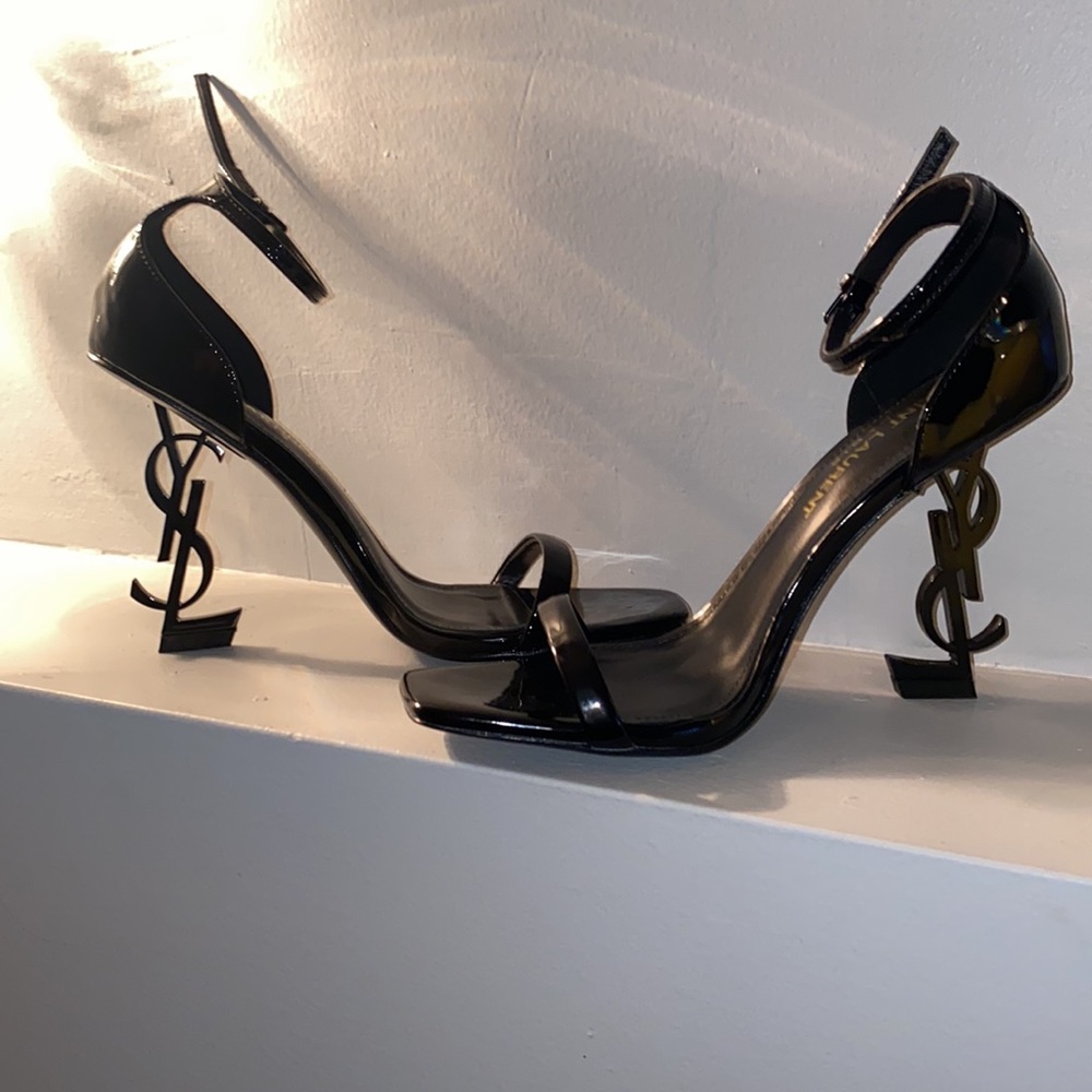 Authentic YSL Black heels: Great Condition😍 Price is firm